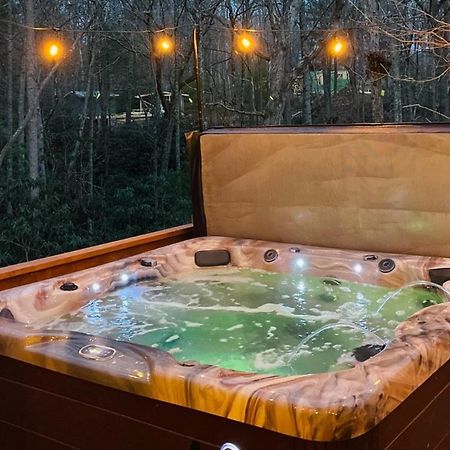 Lazy Bear-Hottub, Pet Friendly, Private Home Just 15 Minutes To Asheville.. Fairview Exterior foto