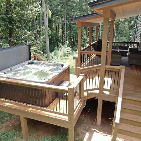 Lazy Bear-Hottub, Pet Friendly, Private Home Just 15 Minutes To Asheville.. Fairview Exterior foto