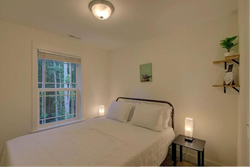 Lazy Bear-Hottub, Pet Friendly, Private Home Just 15 Minutes To Asheville.. Fairview Exterior foto